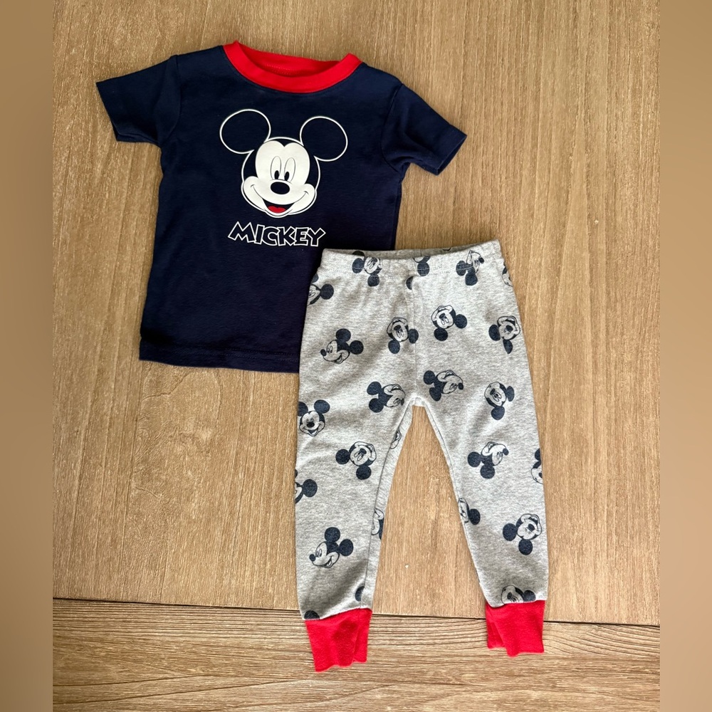 Disney Carter’s 2pc Mickey Mouse unisex pajamas-red and navy blue size 12mo.